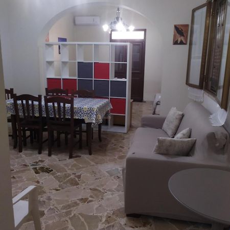 Casa Turismo "Madonna Del Paradiso" مازارا ديل فالو المظهر الخارجي الصورة