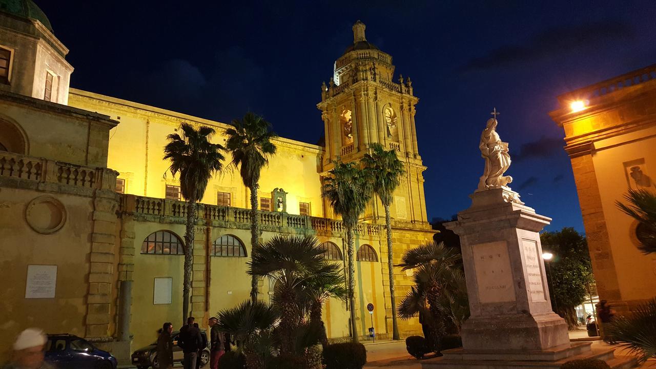 Casa Turismo "Madonna Del Paradiso" مازارا ديل فالو المظهر الخارجي الصورة