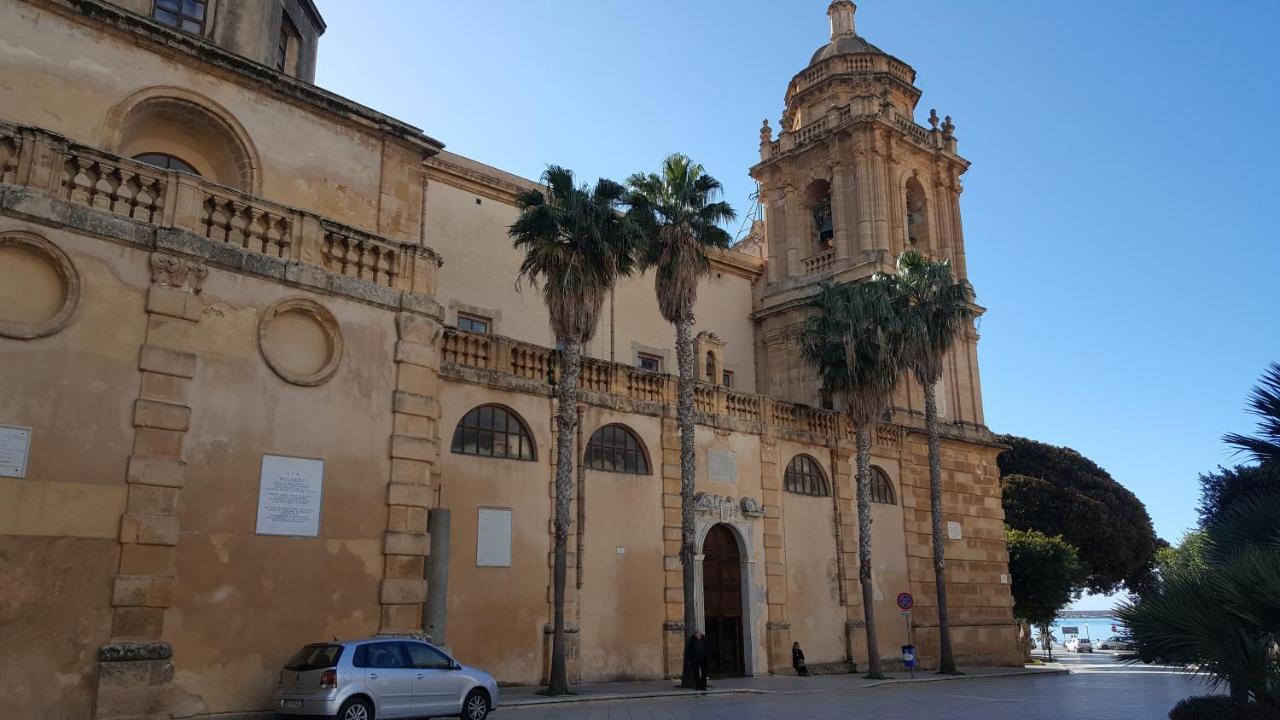 Casa Turismo "Madonna Del Paradiso" مازارا ديل فالو المظهر الخارجي الصورة