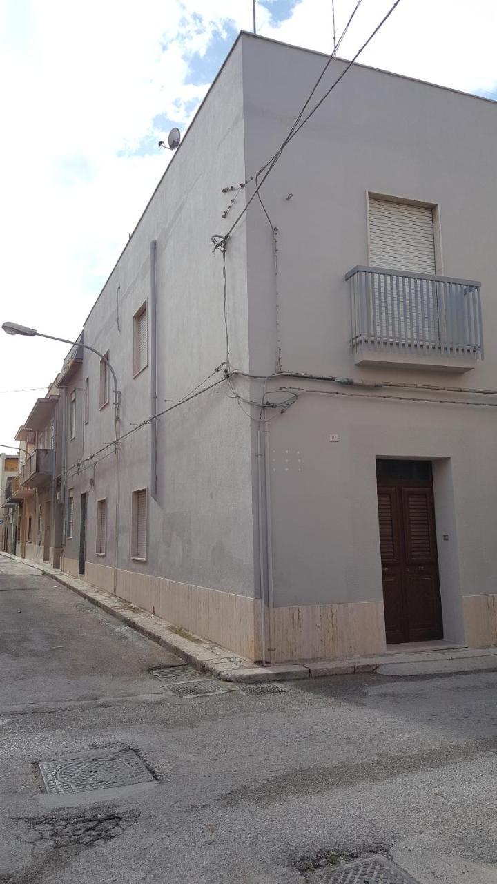 Casa Turismo "Madonna Del Paradiso" مازارا ديل فالو المظهر الخارجي الصورة